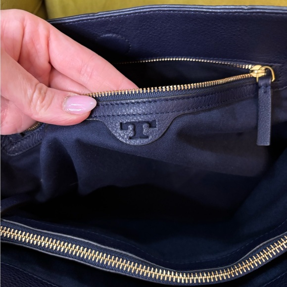 Tory Burch Gemini Link Belted Striped Hobo Crossbody - Picture 8 of 11